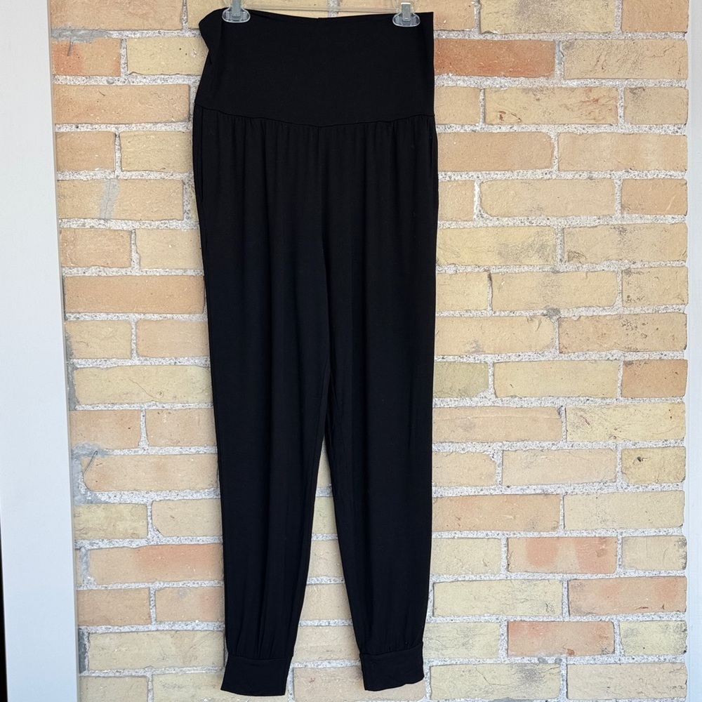 Orb Black High-Waisted Lounge Pants/Joggers